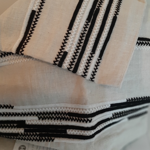 HOTEL COLLECTION Global Stripe Linen King Duvet Cover & 2 Standard Shams - Picture 4 of 16